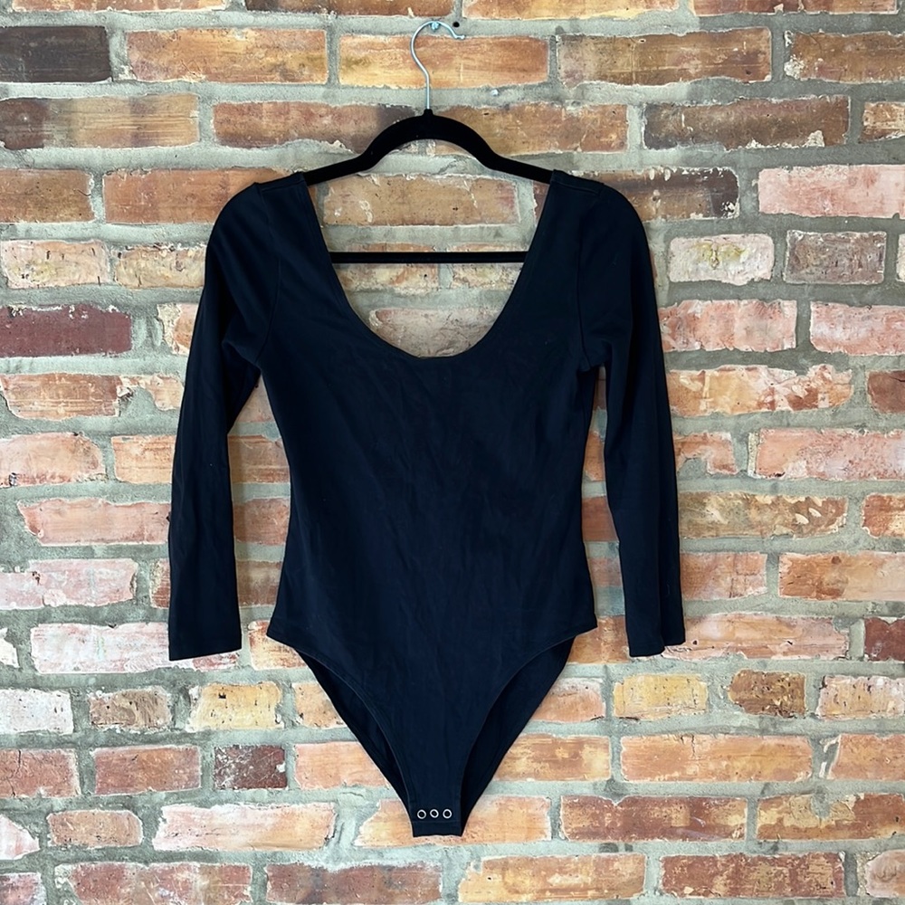 Black, scoop neck long-sleeve bodysuit